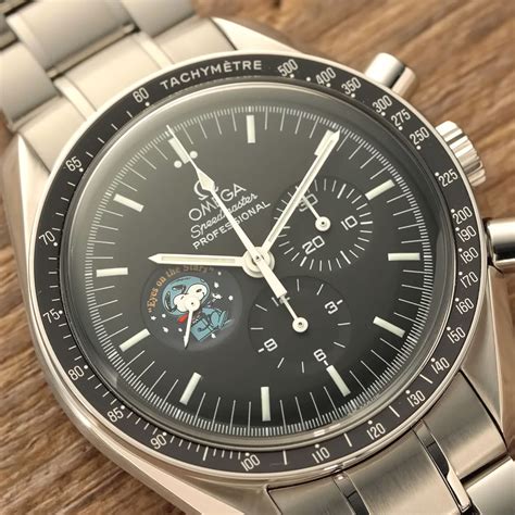 omega speedmaster functions.